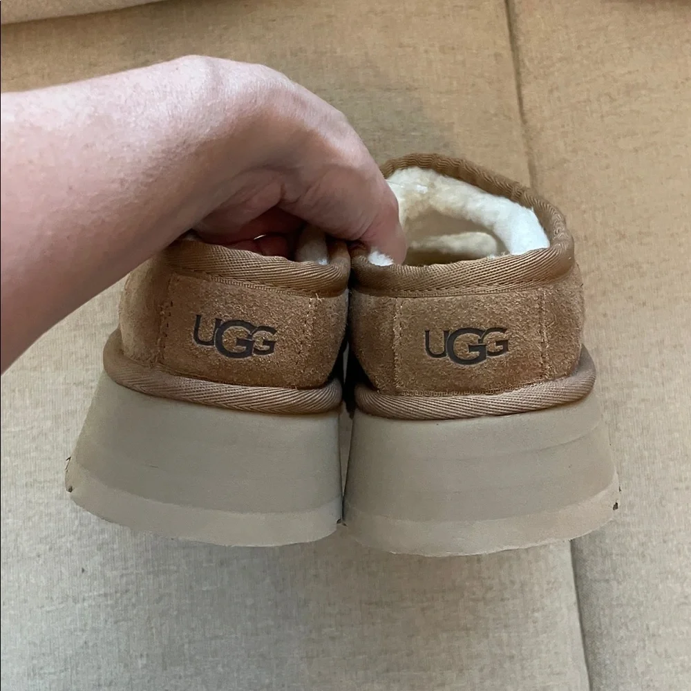 UGG Bea Mary Jane Platform Sandals- 10